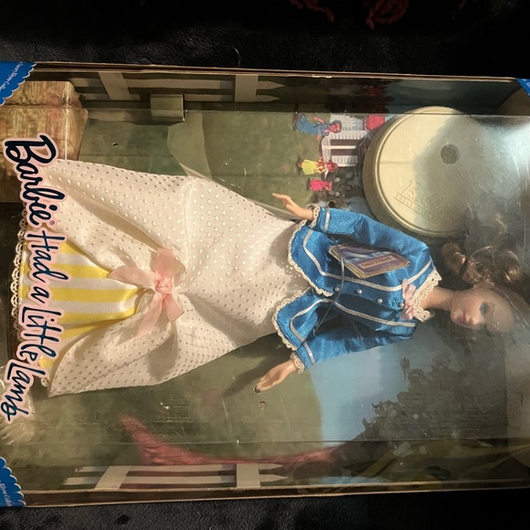 Barbies - Picture 4 of 16